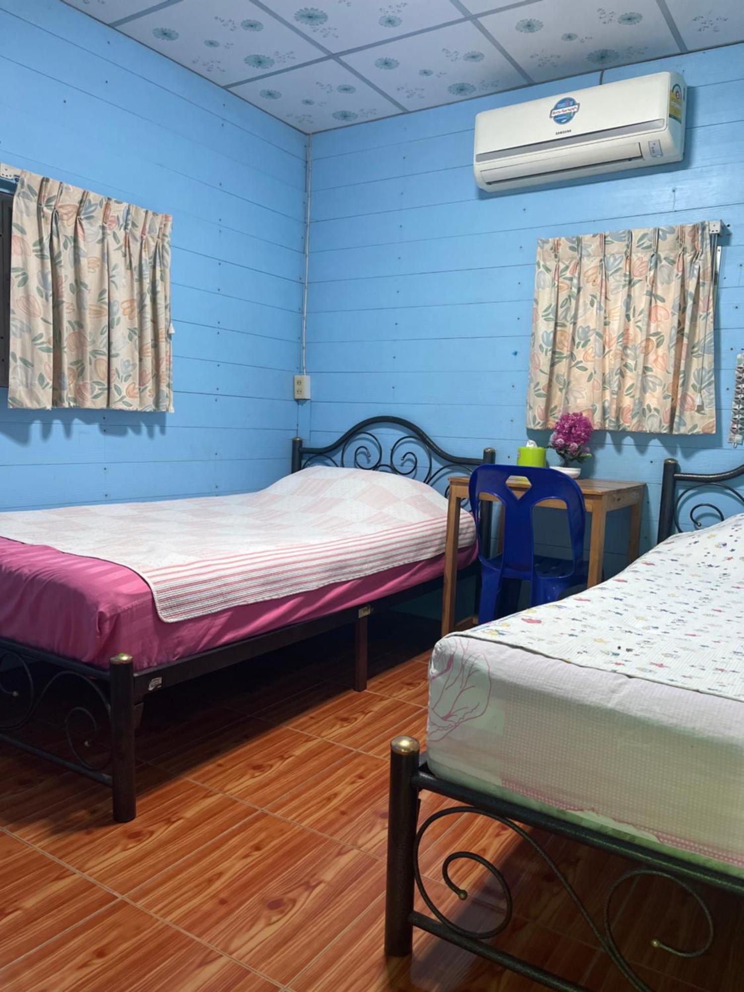 Three J Guesthouse Kamphaeng Phet Exterior foto