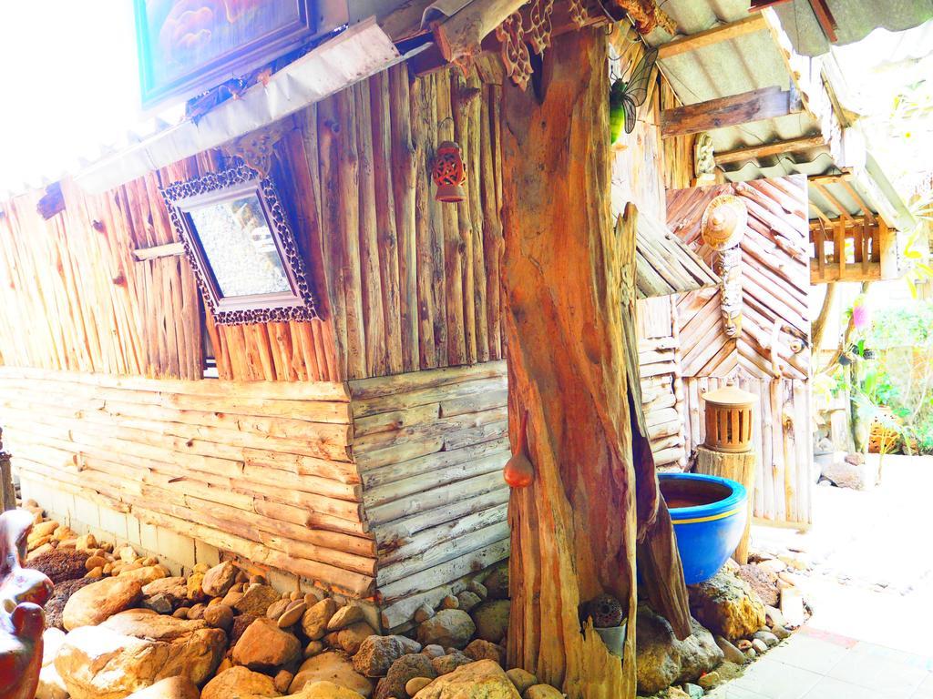 Three J Guesthouse Kamphaeng Phet Exterior foto