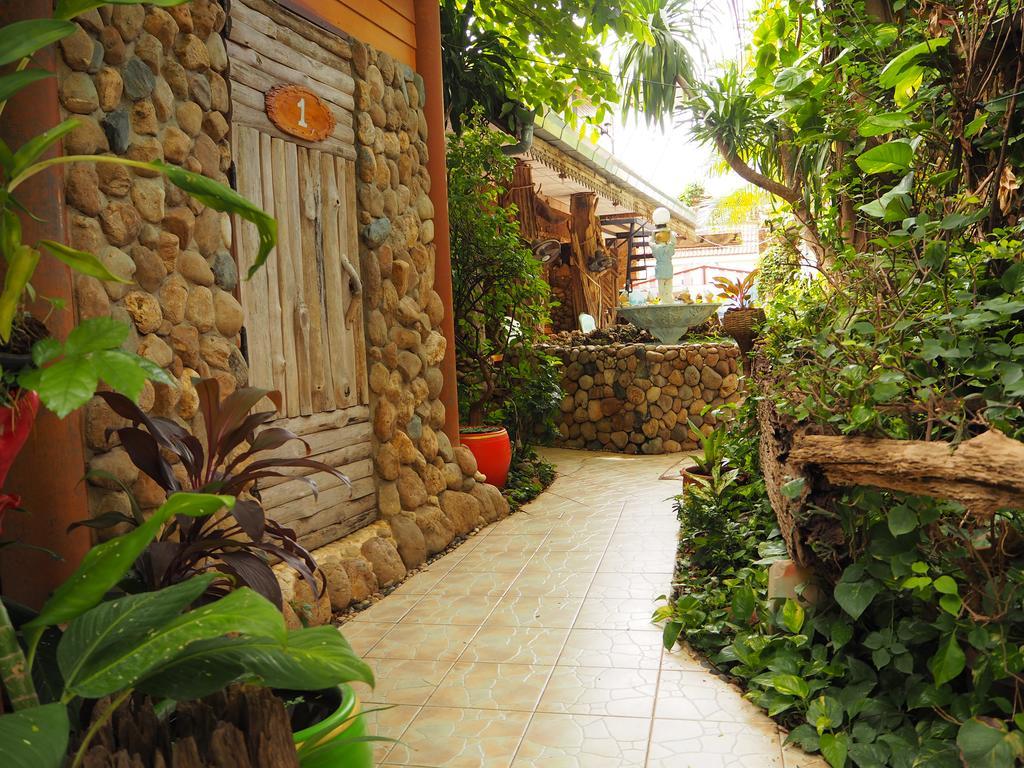 Three J Guesthouse Kamphaeng Phet Exterior foto
